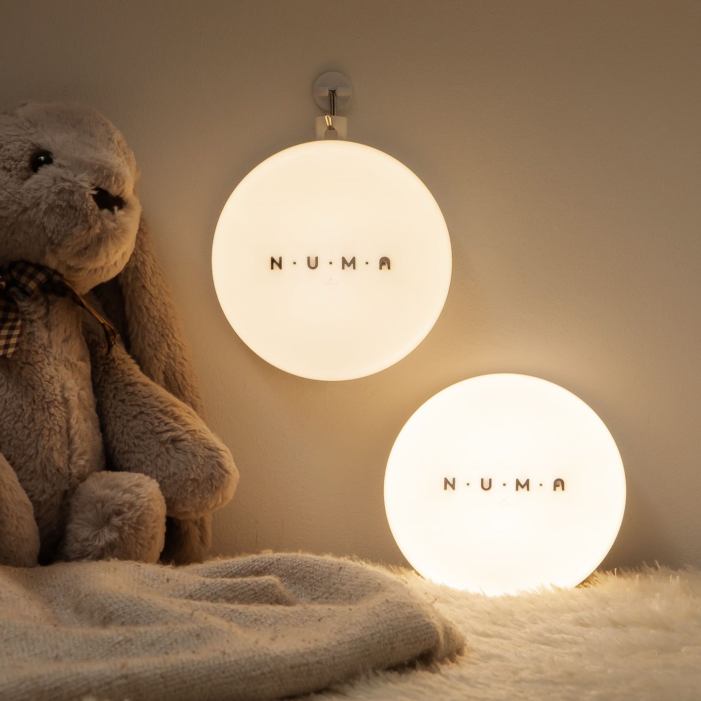 Soothing Night Light with LED Lamp for Calm Baby Feeding and Relaxation